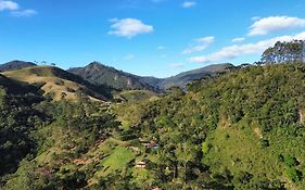 Cantinho Paraíso da Mantiqueira Casa privativa na Serra com cachoeira